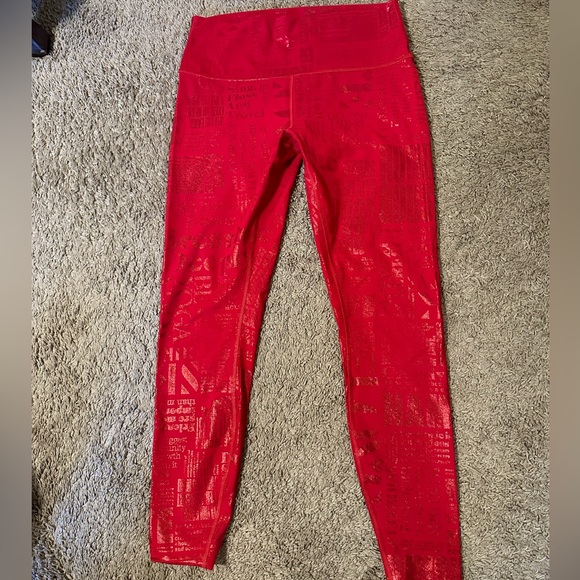 Lululemon red Manifesto foil leggings size 10 - Picture 2 of 5